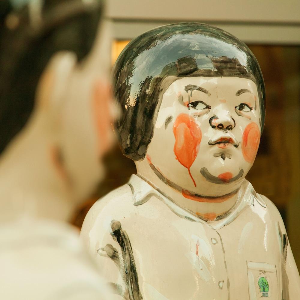 1 Hotel Seattle Bagian luar foto A doll of Daruma